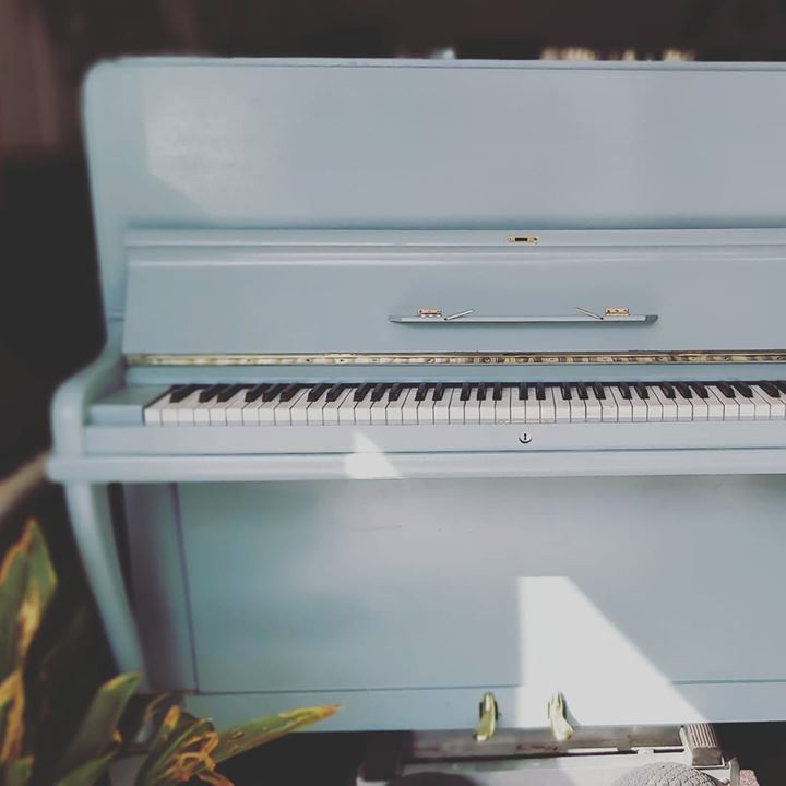 Blue decor piano 2019